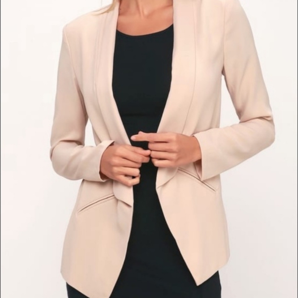 NWT Lulus Miss Punctuality Classic Lightweight Taupe Blazer Jacket Womens Medium